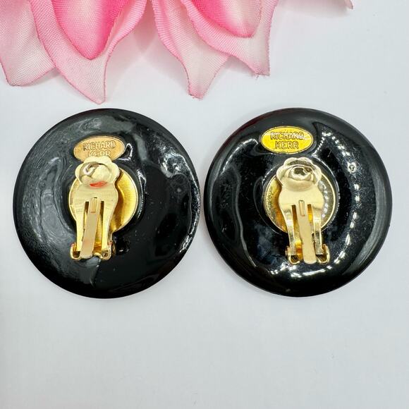 Vintage Richard Kerr Rhinestone Shield Statement Clip On Earrings Signed Sparkly - Picture 5 of 10